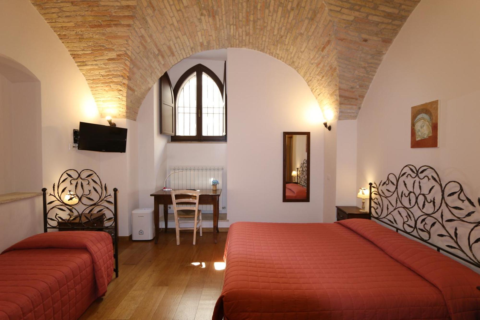 La Casina Colorata Hotel Assisi Bagian luar foto