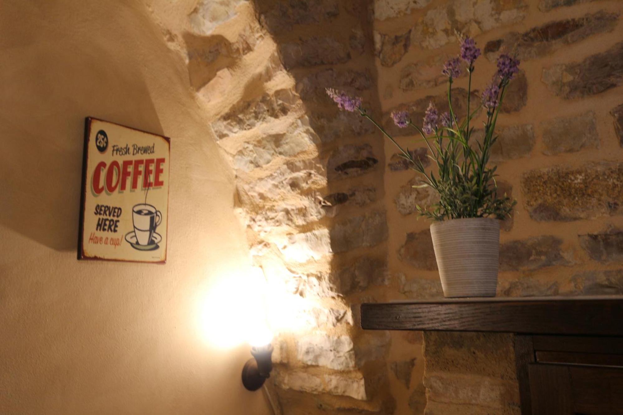 La Casina Colorata Hotel Assisi Bagian luar foto