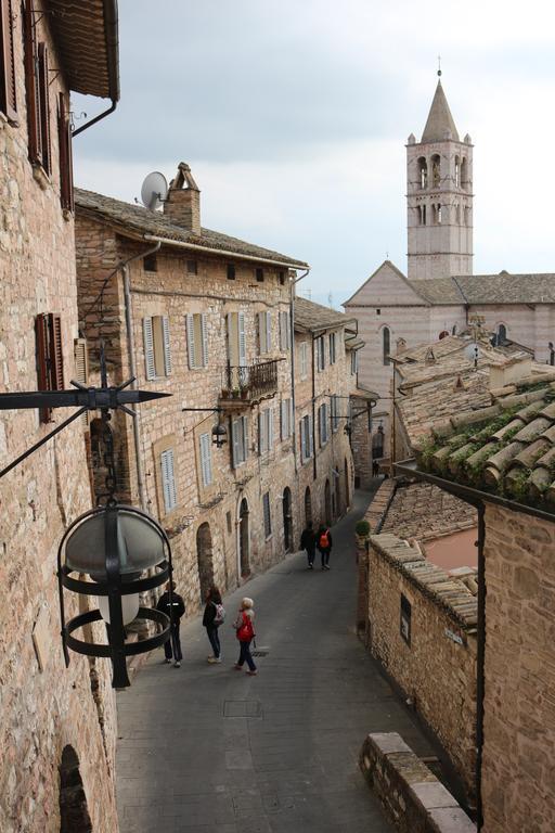 La Casina Colorata Hotel Assisi Bagian luar foto