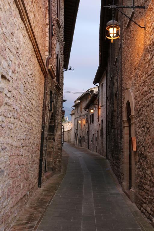 La Casina Colorata Hotel Assisi Bagian luar foto